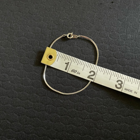 Vintage thin bracelet silver tone - Picture 3 of 4